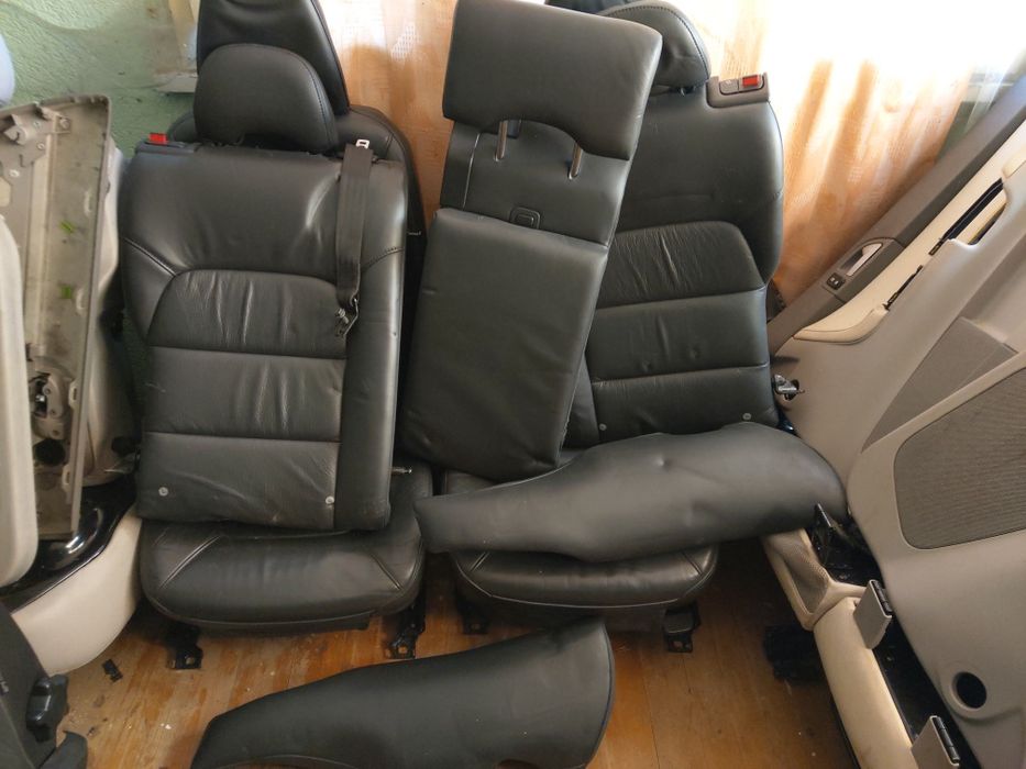 Черен кожен салон за Волво V70 след 2007 без забележки!!!