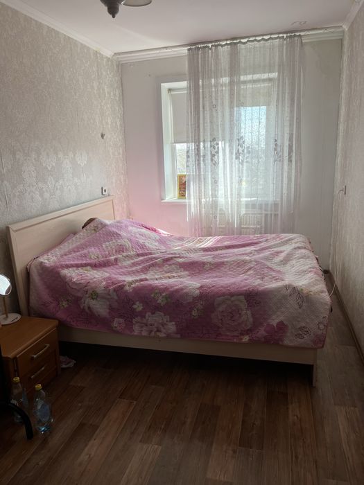 Двуспальная кровать