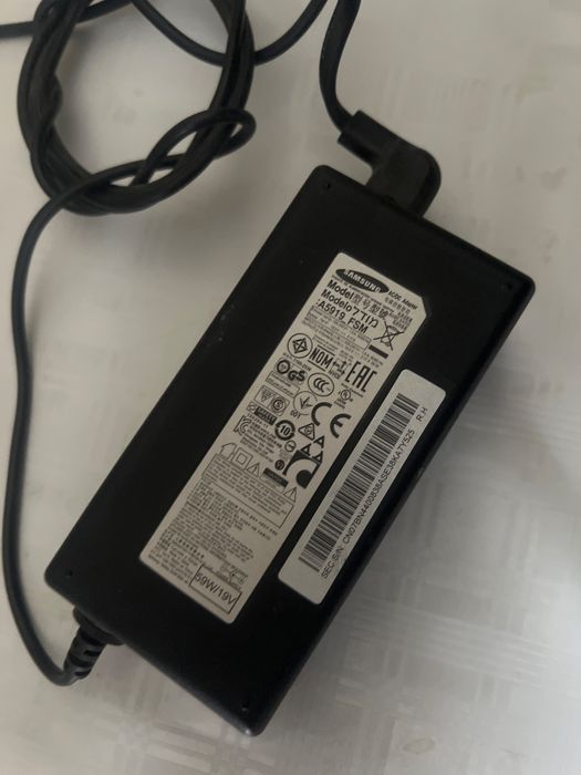 Телевизор самсунг смарт продам в отличном состоянии