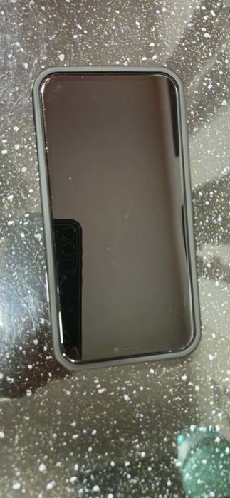 Vând iPhone11 in stare bună.