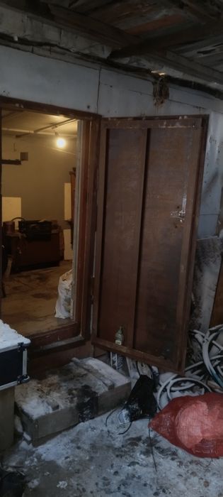 Продам жилой вогончик бытовка