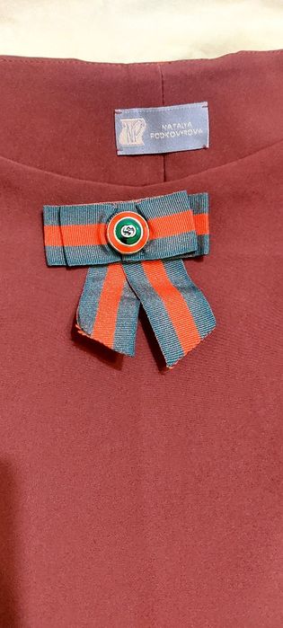 Платье бордовое бренд известный