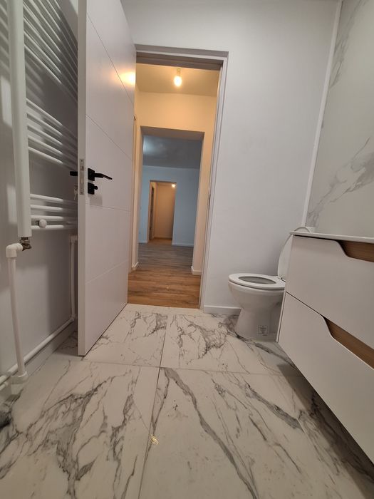 Vanzare apart 2 cam (vis a vis Stadion, langa Parcul Crang)