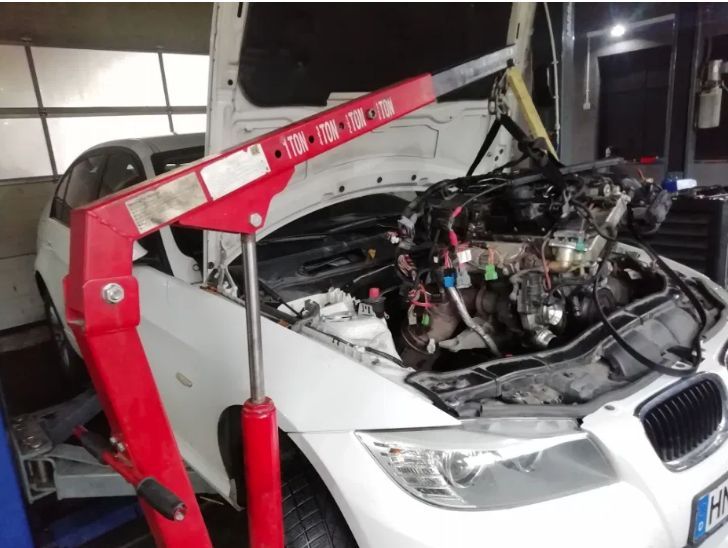 Service agreat BMW ,Istoric online inlocuit , schimbat distributie