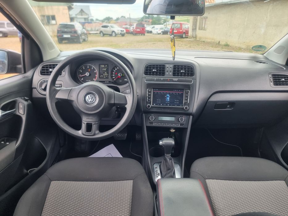 VOLKSWAGEN Polo 2010 — imagine 4