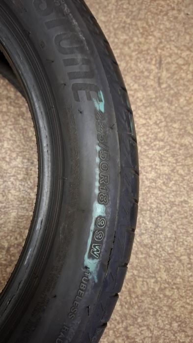 Единична лятна гума  Bridgestone 225 50 18 runflat