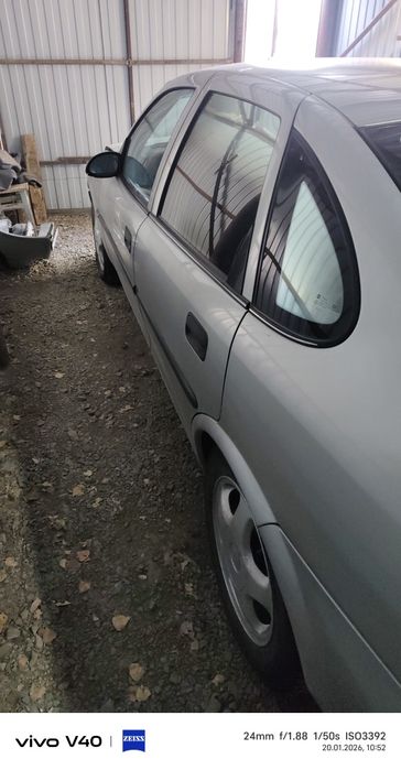 Опель ветра Б 98 год