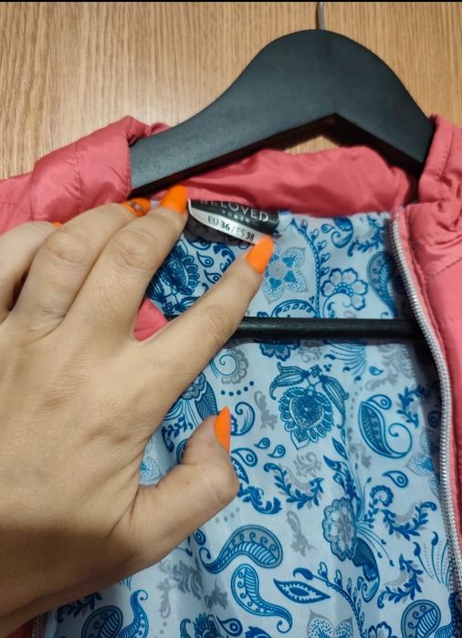 Geacă de toamnă foarte buna