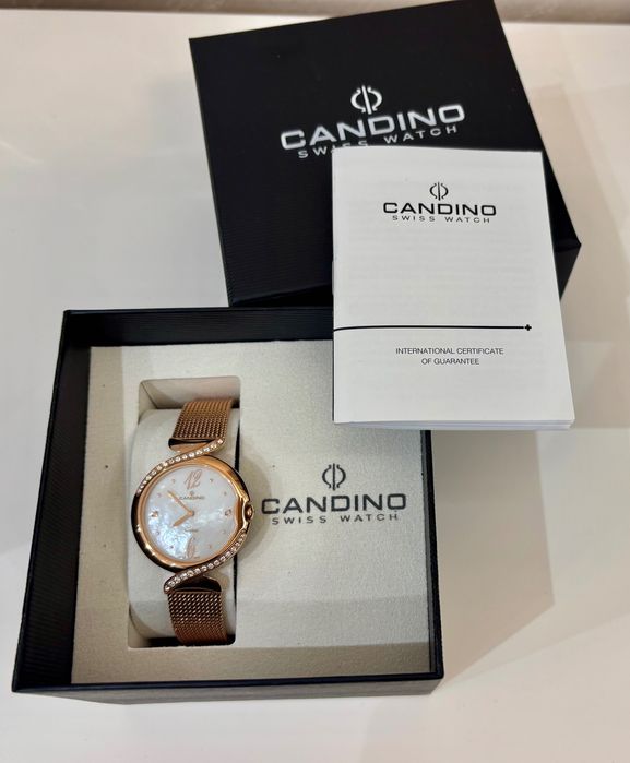 Дамски часовник- Candino ,нов