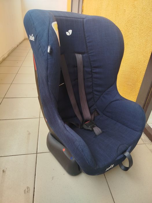 Продам автокресло Joie