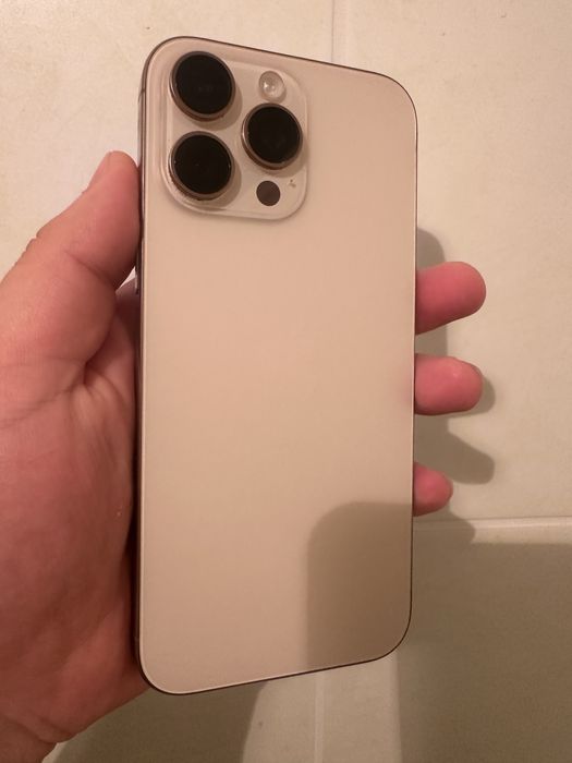 16 про Макс Голд