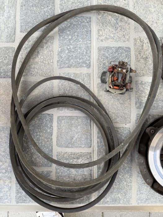 Ambreaj+placa dacia 1300 din  anii 1970 diametru 1700mm