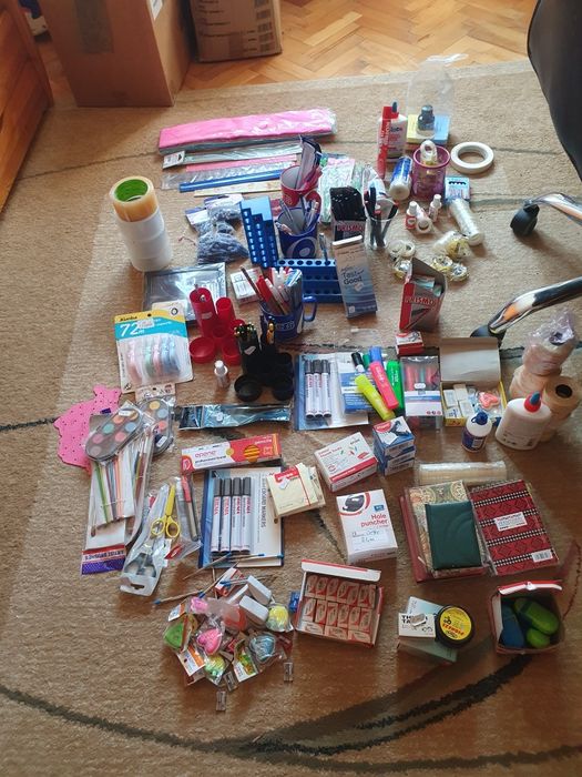 Hartie,carton,librarie