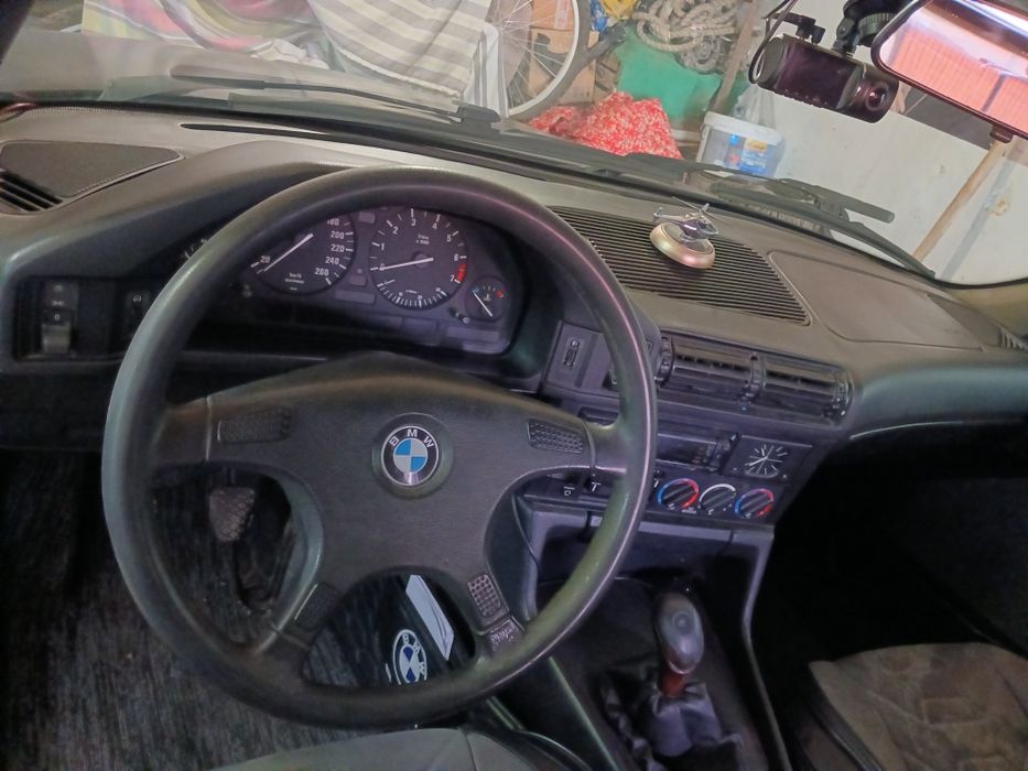 BMW 525 Срочно продается