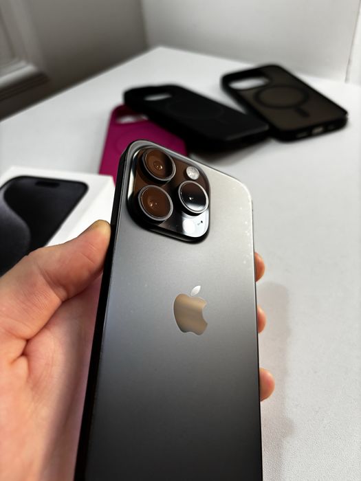 iPhone 15 Pro. 128 GB. Black Titanium.
