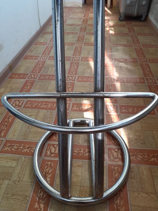 Барный стул металлический б/у