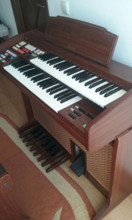 Orga din lemn cu scaun,Pian Pianina Technics PCM Sound E22L tehnis