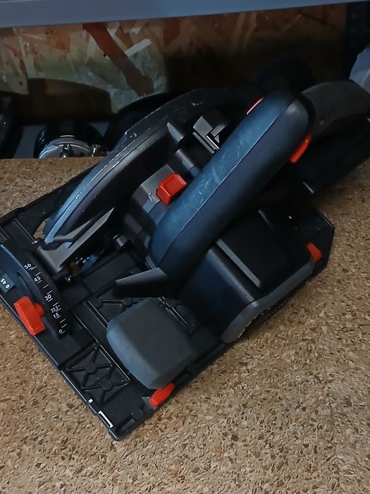 Wurth kit circular autofiletantă