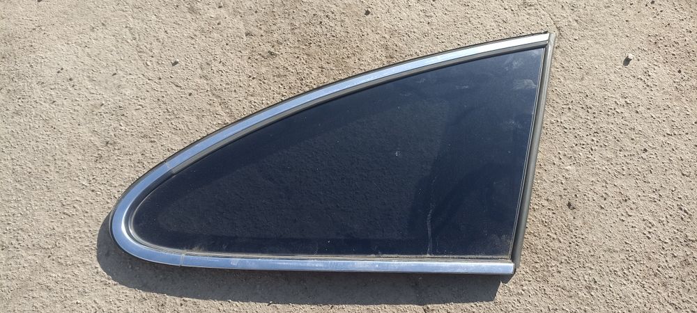 Стекло глухое Honda CR-V 07-11