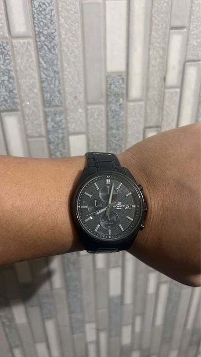 Наручные часы Casio EFV-610DC-1AVUEF