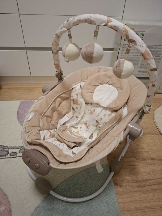 Електрическа люлка-шезлонг Chipolino - Парадайз