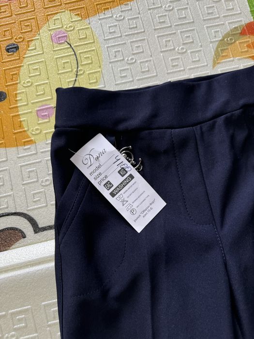 Продам школьные брюки