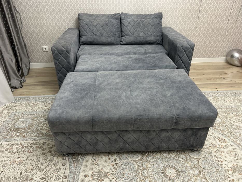 Продам мини диван. В отличном состоянии.