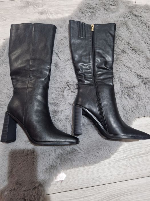 Cizme lungi cu toc