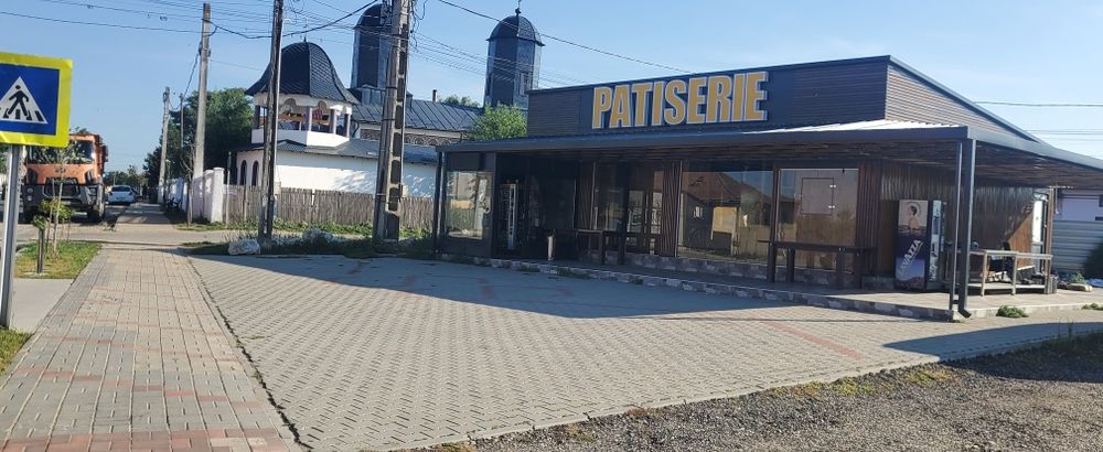 Spațiu de inchiriat vis-a-vis de Profi Petresti! Petresti • OLX.ro