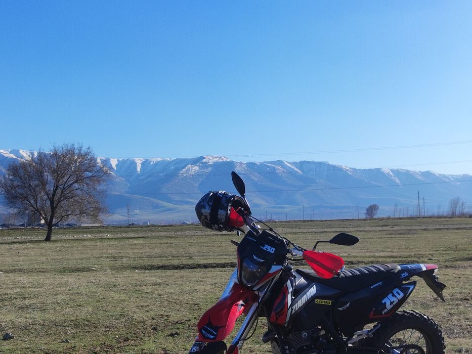 Продам мотоцикл zuumav k7 pr 250