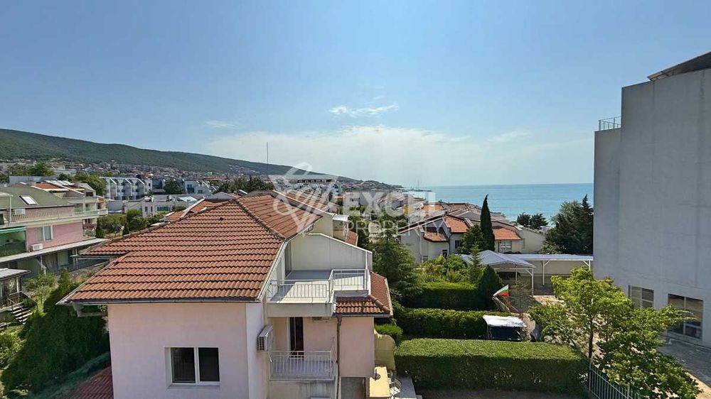 Апартамент с гледка море в комплекс Залив, Свети Влас