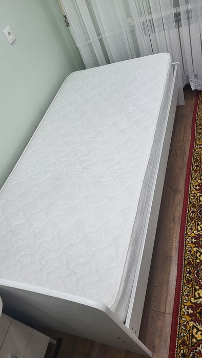 Продаётся кровать в хорошем состоянии