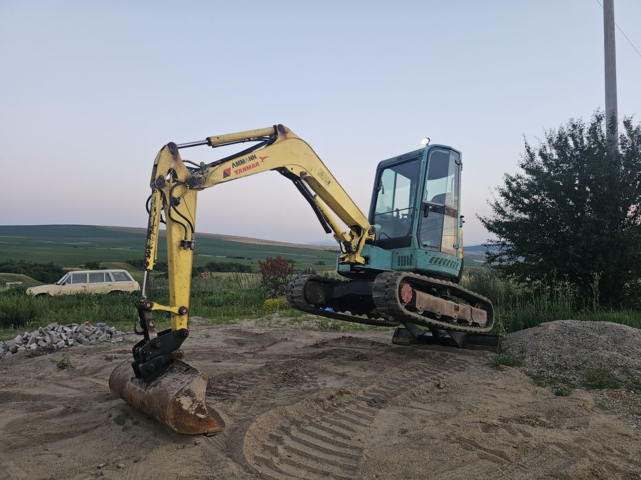 Miniexcavator yanmar vio 45 jcb kubota takeuchi  komatsu volvo