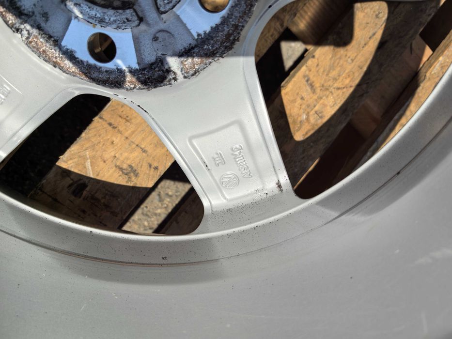 16 цола 5 х 112 мм Фолксваген ГОлф - 6,5 Инча / ЕТ 50