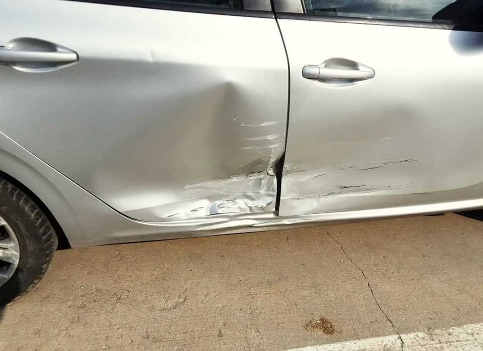 Peugeot 208 1.4d 2012 avariat