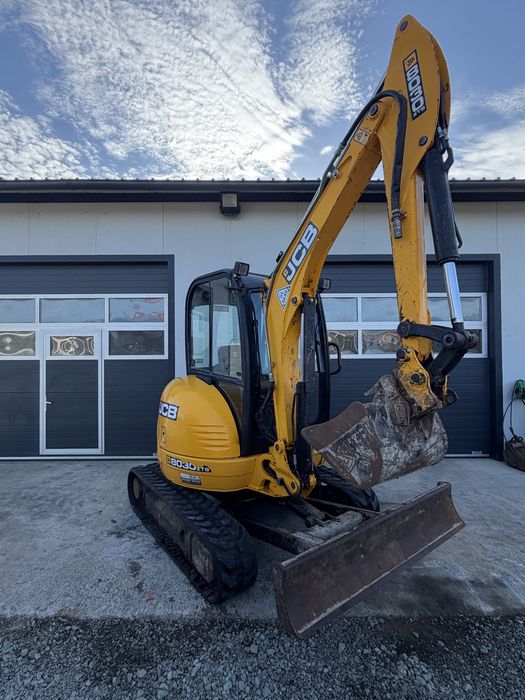 Miniescavator jcb 3,2 tone