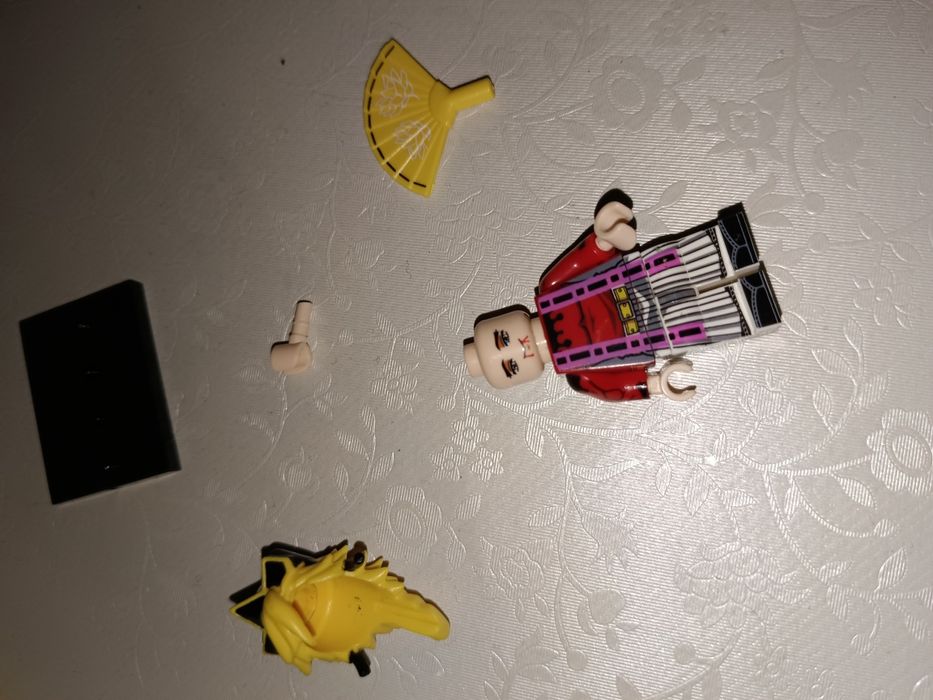 Лего фигурка Доума КРД