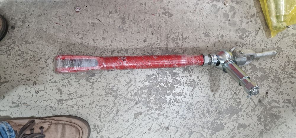 Tija reglabila tirant u 650 preț 300 lei bucata se poate trimite prin