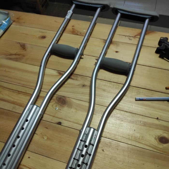 Костыли регулируемые