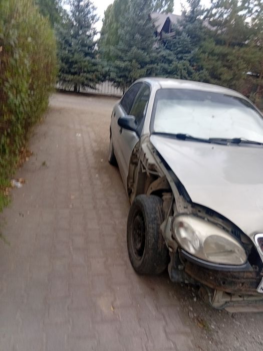 Chevrolet lanos        .