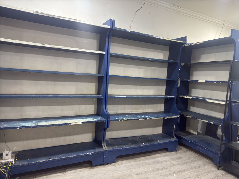 Срочно витрина сотилади прочный бакувватхар битта по 150кг ча кутаради