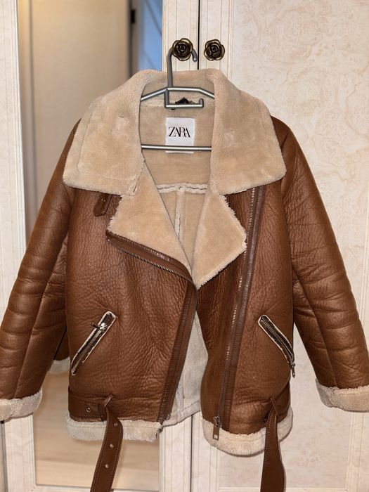 Зимняя утепленная дубленка