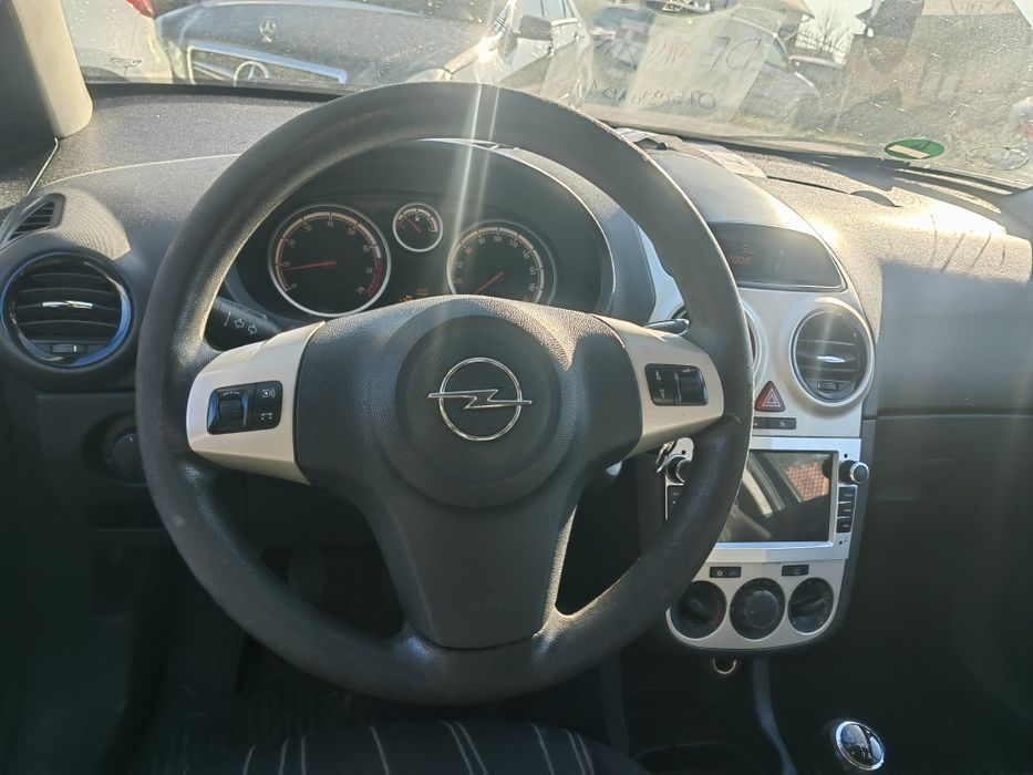 opel corsa 1.2benzina