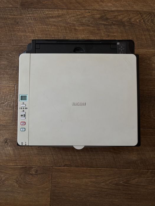 Принтер Ricoh черно-белый