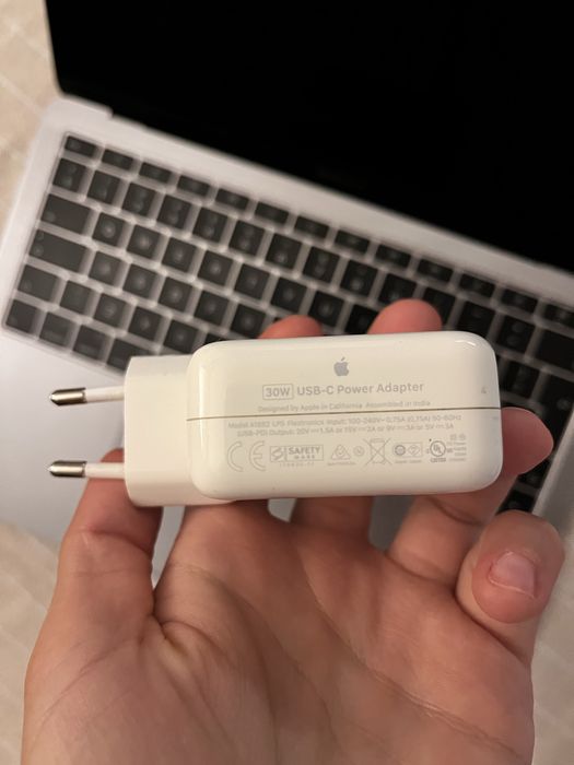 MacBook Air Retina 13-inch, 2018, 128gb + адаптер