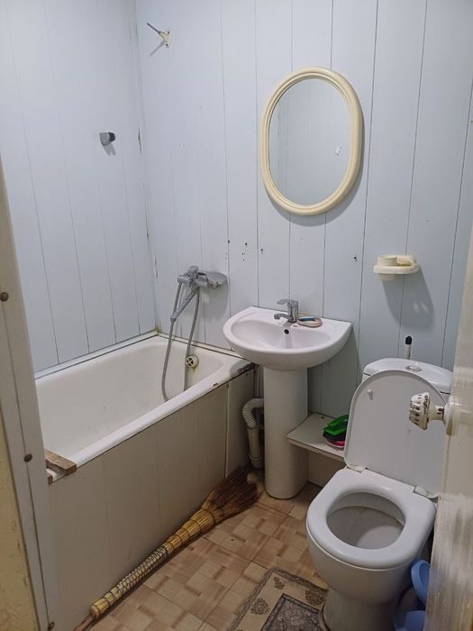 Квартира сотилади лучевой ахмад чиз йонда 2 хонали