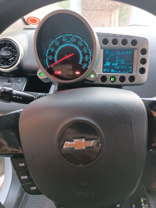 Chevrolet spark avtomabili