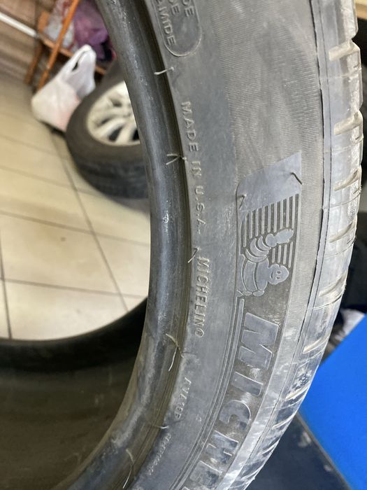 MICHELIN 315/35 r22