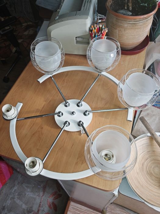 Люстра на 6 ламп