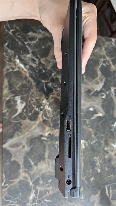 Laptop gaming MSI GV62 8RD i5 - Stare impecabilă